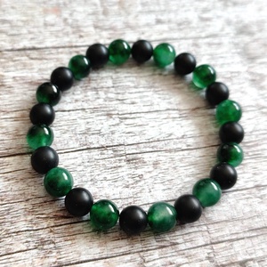 AKCIÓ Fekete ónix - zöld jáde ásvány karkötő férfiaknak, férfi ásványkarkötő - ékszer - karkötő - bogyós karkötő - Meska.hu