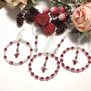 Karácsonyi dísz szett - piros, 5 db gyöngy karácsonyfadísz - karácsony - karácsonyi lakásdekoráció - karácsonyfadíszek - Meska.hu