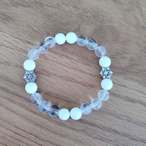 Hegyikristály - kagylóhéj gyöngy ásványkarkötő  - ékszer - karkötő - ásványkarkötő - Meska.hu