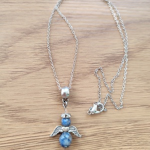 Szodalit angyalka ásvány nyaklánc, féldrágakő szodalit angyal medállal - ékszer - nyaklánc - medálos nyaklánc - Meska.hu