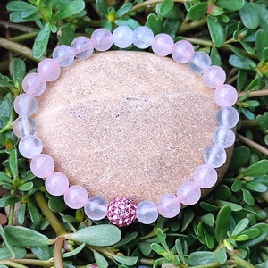 Rózsakvarc - tejkvarc ásványkarkötő csillogó gyönggyel, egyedi ásványkarkötő, női ásványkarkötő , Ékszer, Karkötő, Ásványkarkötő, , MESKA