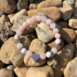 Jáde-Howlit-Hegyikristály ásványkarkötő - Meska.hu