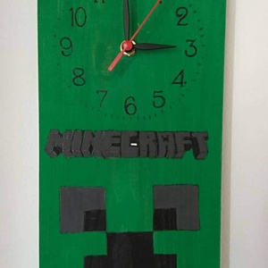 Minecraft falióra  zöld falapon - otthon & életmód - dekoráció - fali és függő dekoráció - falióra & óra - Meska.hu