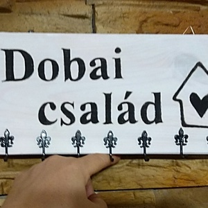 Névre szóló fali fa kulcstartó , Otthon & Életmód, Dekoráció, Fali és függő dekoráció, Fali kulcstartó, Famegmunkálás, Gravírozás, pirográfia, MESKA