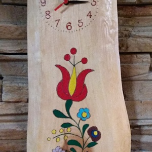 45 cm hosszú Matyó mintás kézműves falióra , Otthon & Életmód, Dekoráció, Fali és függő dekoráció, Falióra & óra, Famegmunkálás, Gravírozás, pirográfia, MESKA