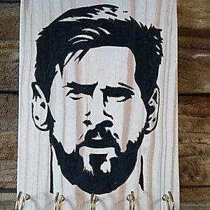 Messi fali akasztós tároló , Otthon & Életmód, Dekoráció, Fali és függő dekoráció, Fali kulcstartó, Famegmunkálás, Gravírozás, pirográfia, MESKA