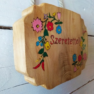 Öreg nyárfa Szeretettel fatábla virág mintával. - otthon & életmód - dekoráció - kép & falikép - mozaik kép - Meska.hu