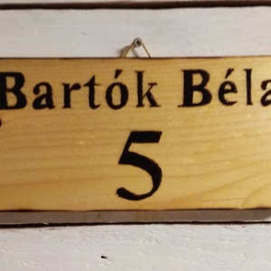 Fa házszám tábla , Otthon & Életmód, Ház & Kert, Házszám, Famegmunkálás, Gravírozás, pirográfia, MESKA