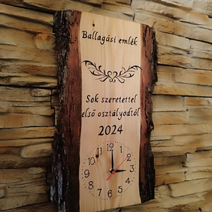 Ballagási ajándék fa falióra    - Meska.hu