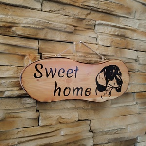 Sweet home fatábla tacskó kutyussal  - otthon & életmód - ház & kert - isten hozott tábla - Meska.hu