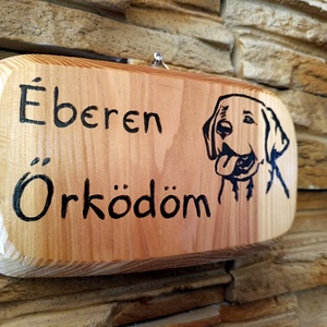 Éberen őrködöm kutyusos fa tábla  - otthon & életmód - kisállatoknak - kutyáknak - jutalomfalat tartó - Meska.hu