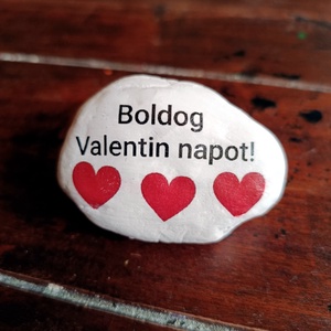 Boldog Valentin napot festett kő - otthon & életmód - dekoráció - asztal és polc dekoráció - kavics & kő - Meska.hu