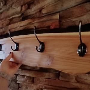 Vörösfenyő fali fogas , Otthon & Életmód, Bútor, Fogas, Famegmunkálás, MESKA