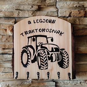 Fa fali kulcstartó a legjobb traktorosnak  - Meska.hu