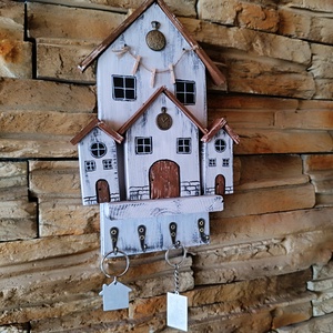 Egyedi, házikós fából készült fali kulcstartó  - otthon & életmód - dekoráció - fali és függő dekoráció - fali kulcstartó - Meska.hu