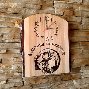 Fából készült falióra a legjobb horgásznak - otthon & életmód - dekoráció - fali és függő dekoráció - falióra & óra - Meska.hu