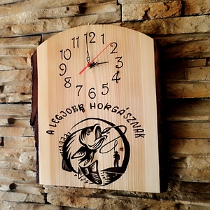 Fából készült falióra a legjobb horgásznak - otthon & életmód - dekoráció - fali és függő dekoráció - falióra & óra - Meska.hu