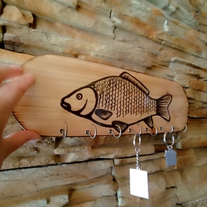 Fából készült fali fogas horgászok számára , Otthon & Életmód, Bútor, Fogas, Famegmunkálás, MESKA