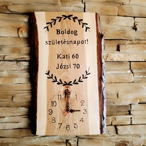 Egyedi, fából készült falióra születésnap alkalmából nevekkel , Otthon & Életmód, Dekoráció, Fali és függő dekoráció, Falióra & óra, Famegmunkálás, MESKA