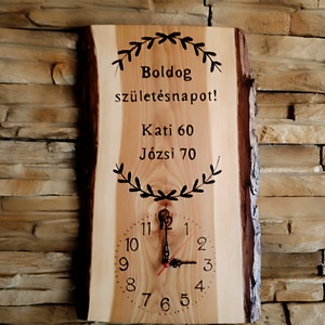 Egyedi, fából készült falióra születésnap alkalmából nevekkel  - otthon & életmód - dekoráció - fali és függő dekoráció - falióra & óra - Meska.hu