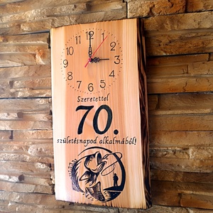 Fából készült születésnapi falióra horgászok számára  - otthon & életmód - dekoráció - fali és függő dekoráció - falióra & óra - Meska.hu