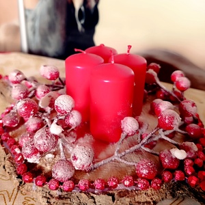 Adventi asztaldísz fakorongon 4 gyertyával tündöklő piros  - karácsony - adventi díszek - adventi asztaldísz - Meska.hu