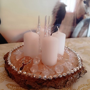 Adventi asztaldísz fakorongon 4 gyertyával,ezüstös színben  - karácsony - adventi díszek - adventi asztaldísz - Meska.hu