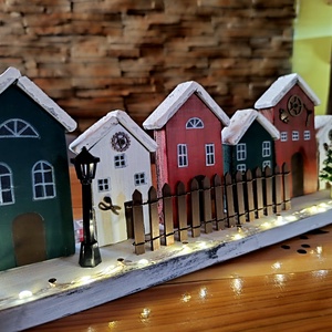 Karácsonyi falu LED világítással  - karácsony - karácsonyi lakásdekoráció - karácsonyi falu, házikó - Meska.hu
