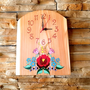 Kalocsai mintás fából készült falióra , Otthon & Életmód, Dekoráció, Fali és függő dekoráció, Falióra & óra, Famegmunkálás, MESKA