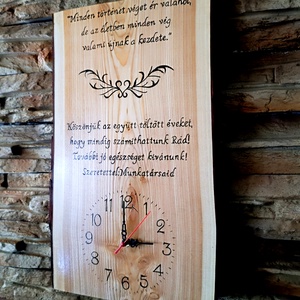 Egyedi, fából készült falióra nyugdíjas búcsúztató alkalmából idézettel  - otthon & életmód - dekoráció - fali és függő dekoráció - falióra & óra - Meska.hu