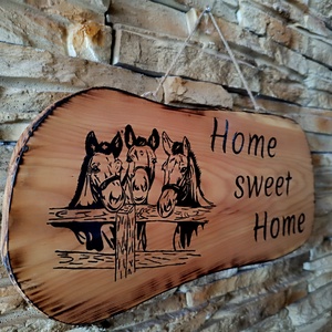Home sweet home felirattal díszített fából készült lovas üdvözlő tábla  - otthon & életmód - ház & kert - isten hozott tábla - Meska.hu