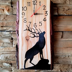 Dombon álló szarvas fából készült falióra  - otthon & életmód - dekoráció - fali és függő dekoráció - falióra & óra - Meska.hu