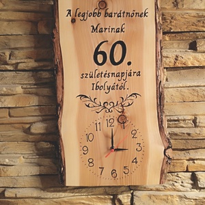 Egyedi feliratos, fából készült születésnapi falióra , Otthon & Életmód, Dekoráció, Fali és függő dekoráció, Falióra & óra, Famegmunkálás, MESKA