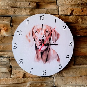 Fehér fa falióra vizsla kutyával  - Meska.hu