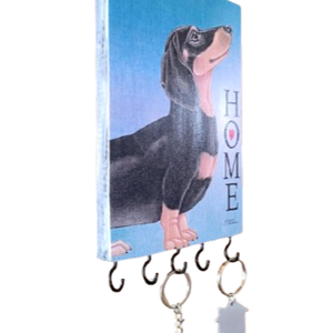 Fa fali kulcstartó tacskó kutyával és Home felirattal díszítve  - otthon & életmód - dekoráció - fali és függő dekoráció - fali kulcstartó - Meska.hu