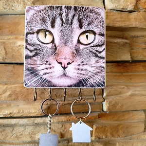 Fa fali kulcstartó macska képpel díszítve , Otthon & Életmód, Dekoráció, Fali és függő dekoráció, Fali kulcstartó, Famegmunkálás, MESKA