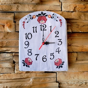 Vintage stílusú fa falióra kalocsai mintával díszítve  - Meska.hu