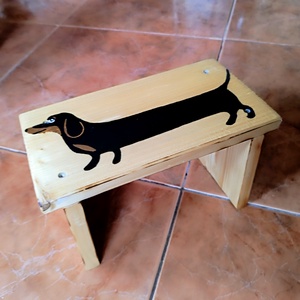 Tacskó kutyás fa sámli - baba - mama - babaszobabútor - gyerek szék, sámli - Meska.hu