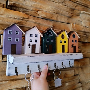 Színes házikós utcakép fali kulcstartó  - otthon & életmód - dekoráció - fali és függő dekoráció - fali kulcstartó - Meska.hu