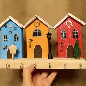 Színes házikós fa fali kulcstartó  - otthon & életmód - dekoráció - fali és függő dekoráció - fali kulcstartó - Meska.hu