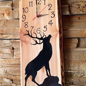 Fa falióra dombon álló szarvas sziluettel díszítve  - otthon & életmód - dekoráció - fali és függő dekoráció - falióra & óra - Meska.hu