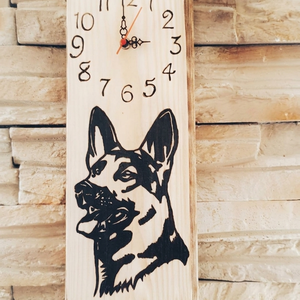 Fa falióra németjuhász kutyussal , Otthon & Életmód, Dekoráció, Fali és függő dekoráció, Falióra & óra, Famegmunkálás, MESKA
