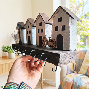 Fa fali kulcstartó házikókkal , biciklivel,sok akasztóval, Otthon & Életmód, Dekoráció, Fali és függő dekoráció, Fali kulcstartó, Famegmunkálás, MESKA