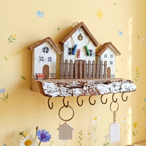 Házikós fali kulcstartó rusztikus fa polccal, Otthon & Életmód, Dekoráció, Fali és függő dekoráció, Fali kulcstartó, Famegmunkálás, MESKA