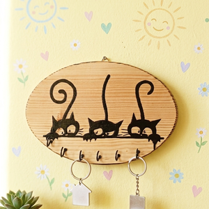 Fa fali kulcstartó fekete cicákkal, Otthon & Életmód, Dekoráció, Fali és függő dekoráció, Fali kulcstartó, Famegmunkálás, MESKA