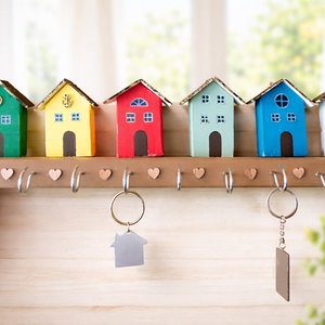 Színes kis házak kulcstartó � otthonos hangulat minden napra - Meska.hu