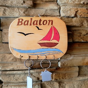 Balatoni Vitorlás Fa Kulcstartó � Kézzel Készített Vízi Hangulatú Fali Dekor - otthon & életmód - dekoráció - fali és függő dekoráció - fali kulcstartó - Meska.hu