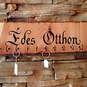 � Édes Otthon � egyedi, rusztikus fa kulcstartó - otthon & életmód - dekoráció - fali és függő dekoráció - fali kulcstartó - Meska.hu