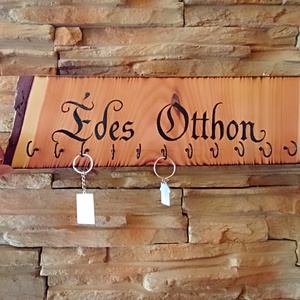� Édes Otthon � egyedi, rusztikus fa kulcstartó - otthon & életmód - dekoráció - fali és függő dekoráció - fali kulcstartó - Meska.hu