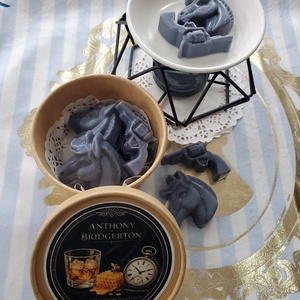 Anthony Bridgerton - Méz és Bourbon illatviasz 50g, Otthon & Életmód, Gyertya, illat, aroma, Illatviasz, Gyertya-, mécseskészítés, MESKA